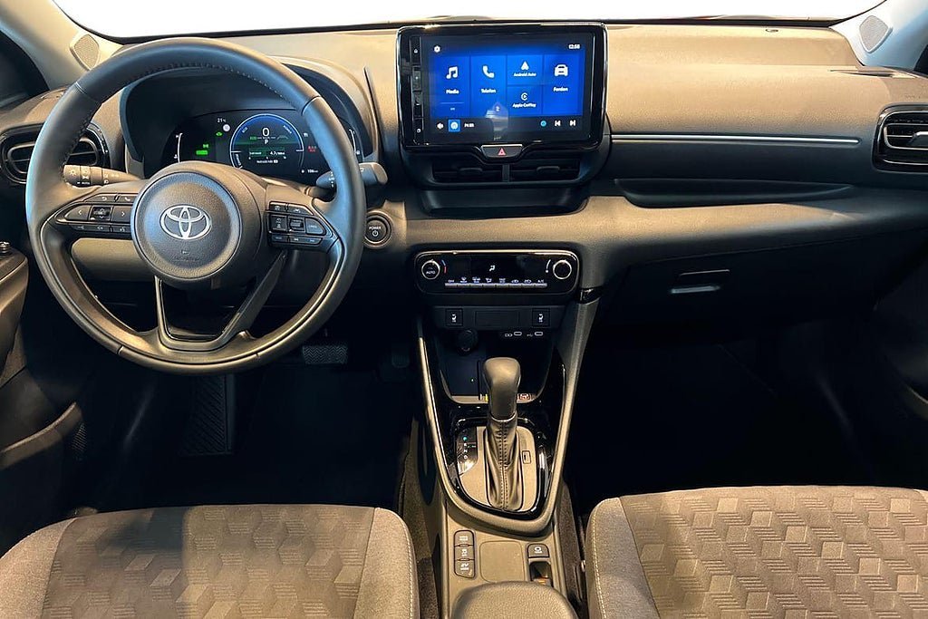 Vehicle Image 9