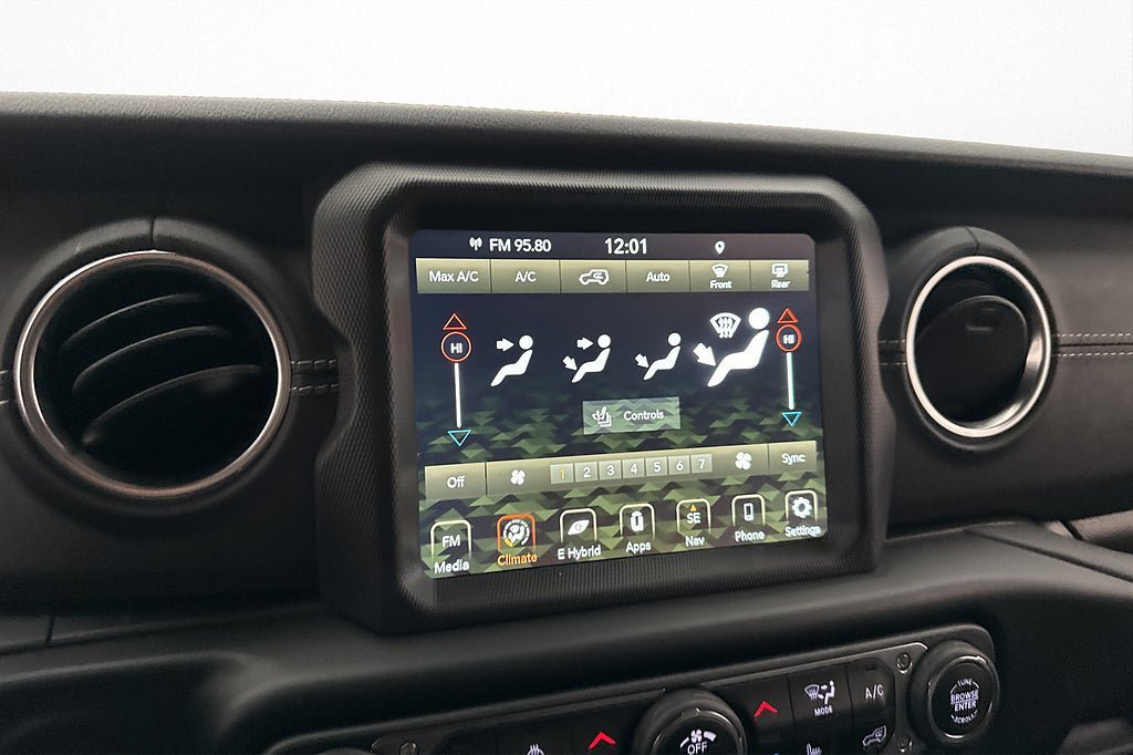 Vehicle Image 18