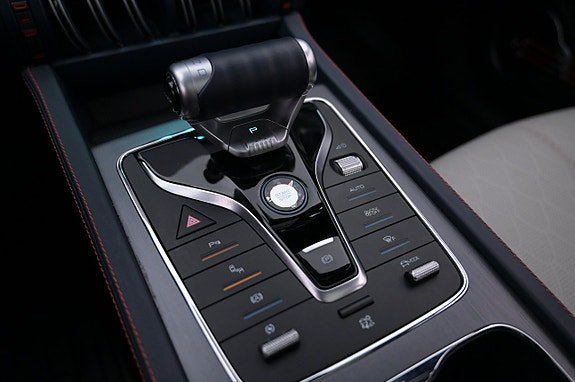 Vehicle Image 23
