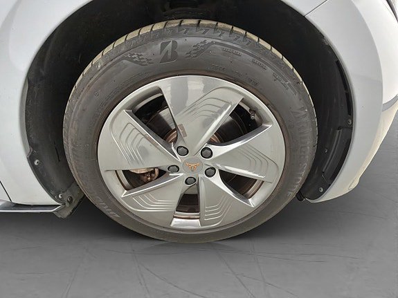 Vehicle Image 33