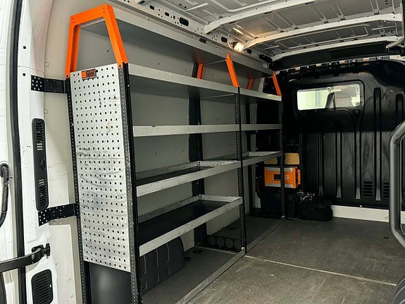 Vehicle Image 8