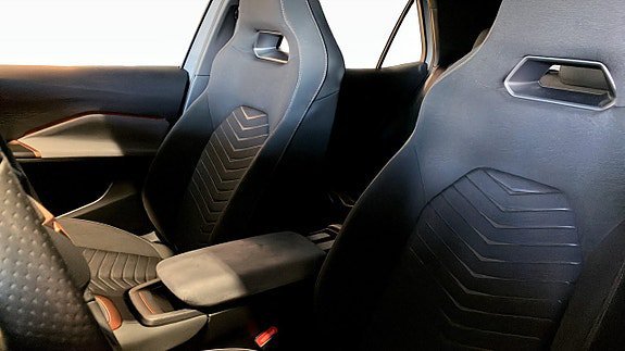 Vehicle Image 8
