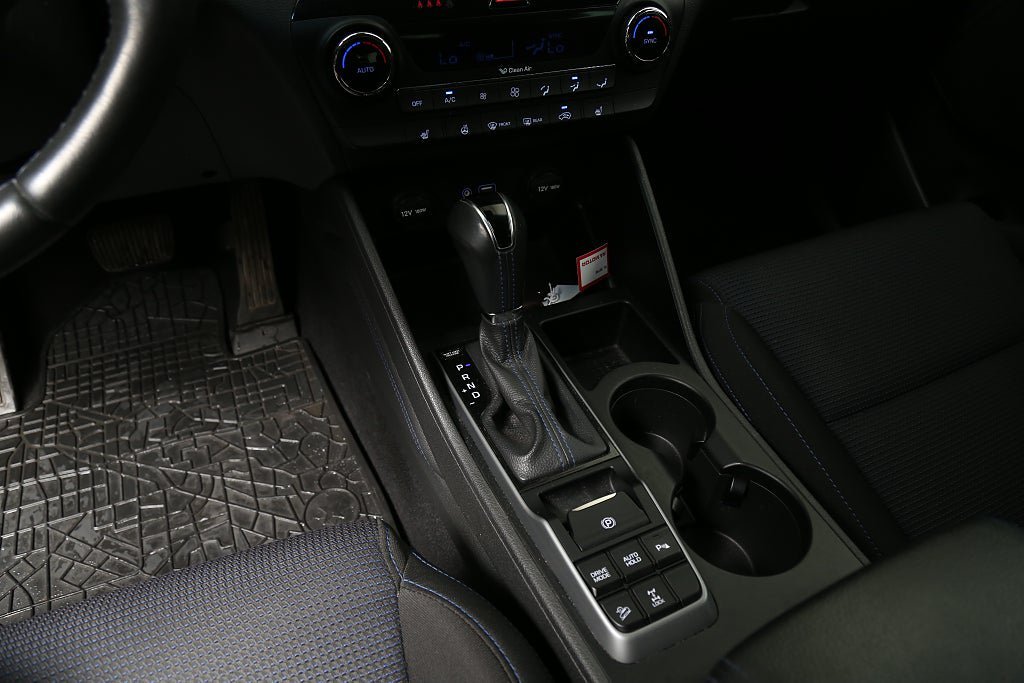 Vehicle Image 23
