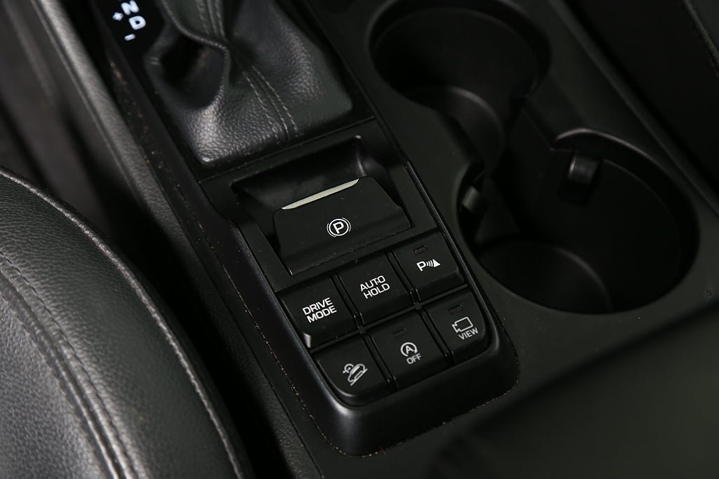 Vehicle Image 23