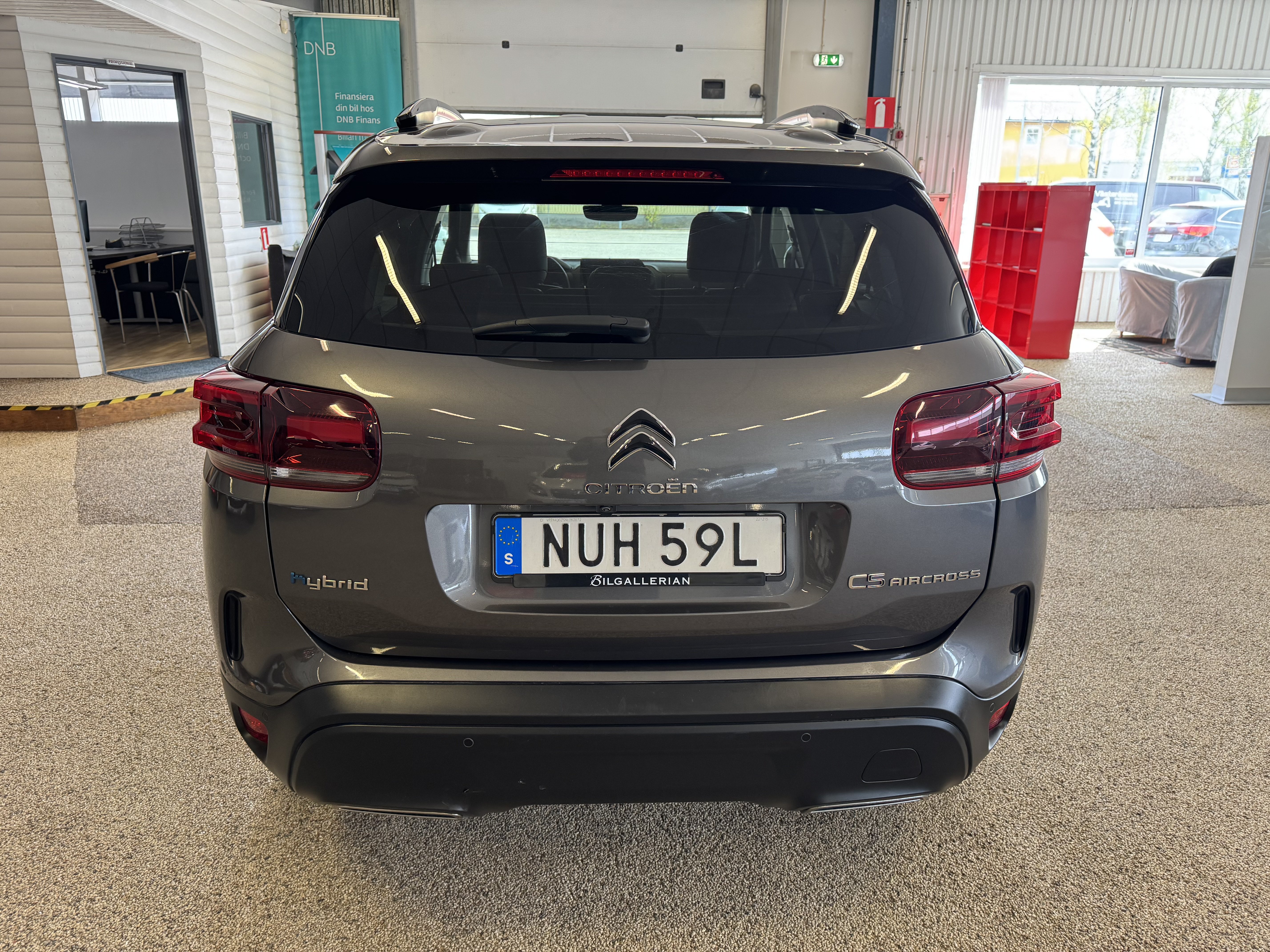 Vehicle Image 4