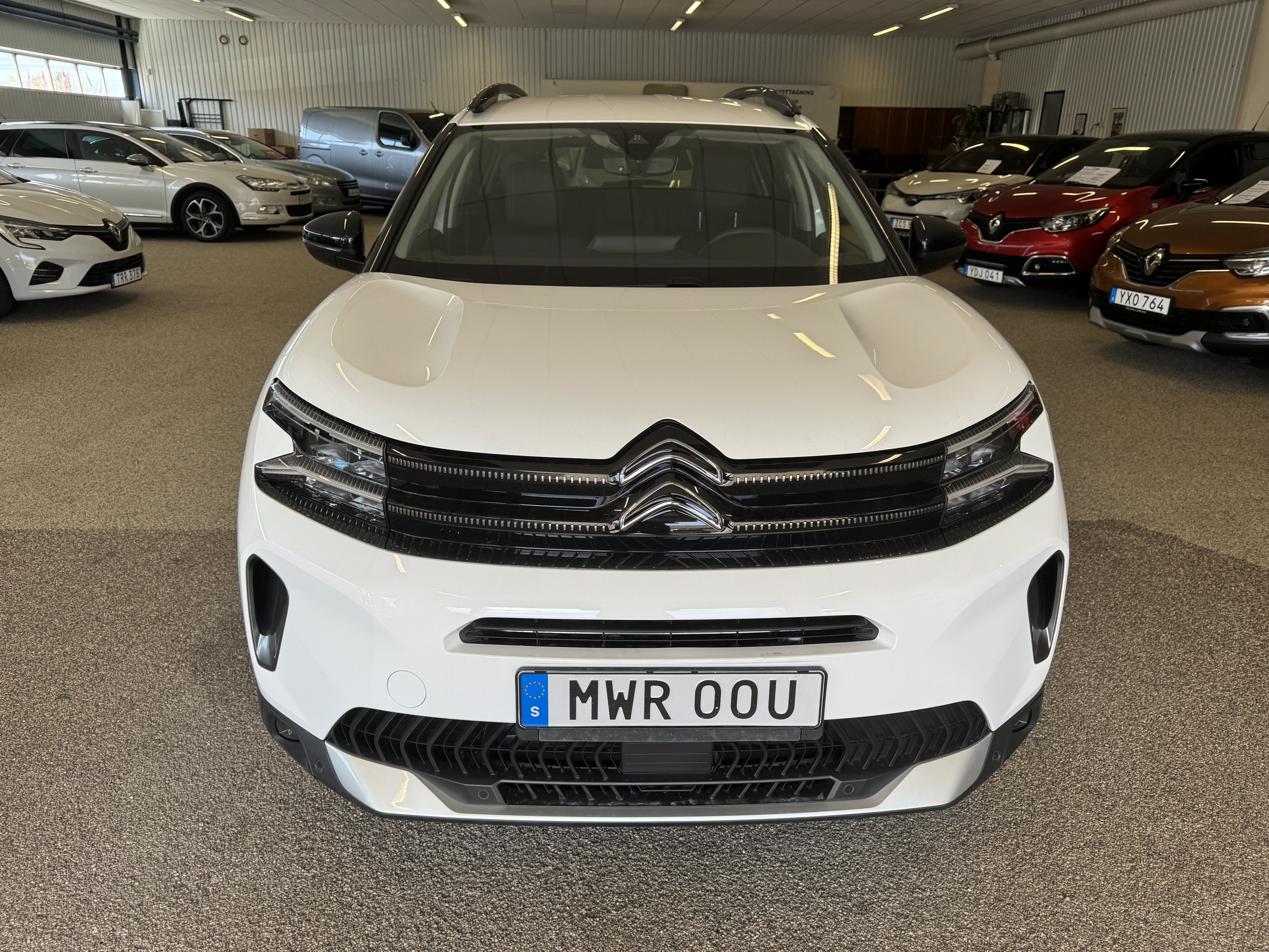 Vehicle Image 7
