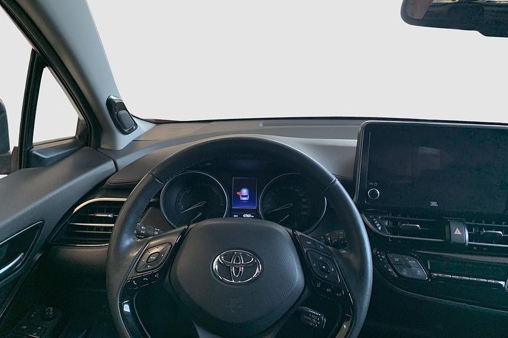 Vehicle Image 12