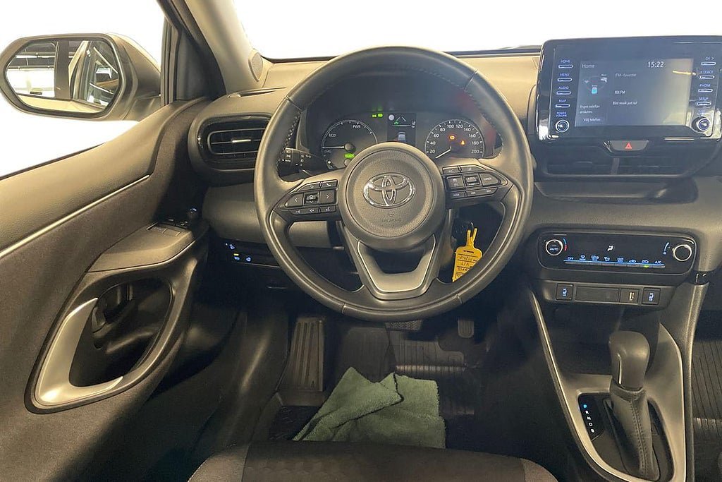 Vehicle Image 11
