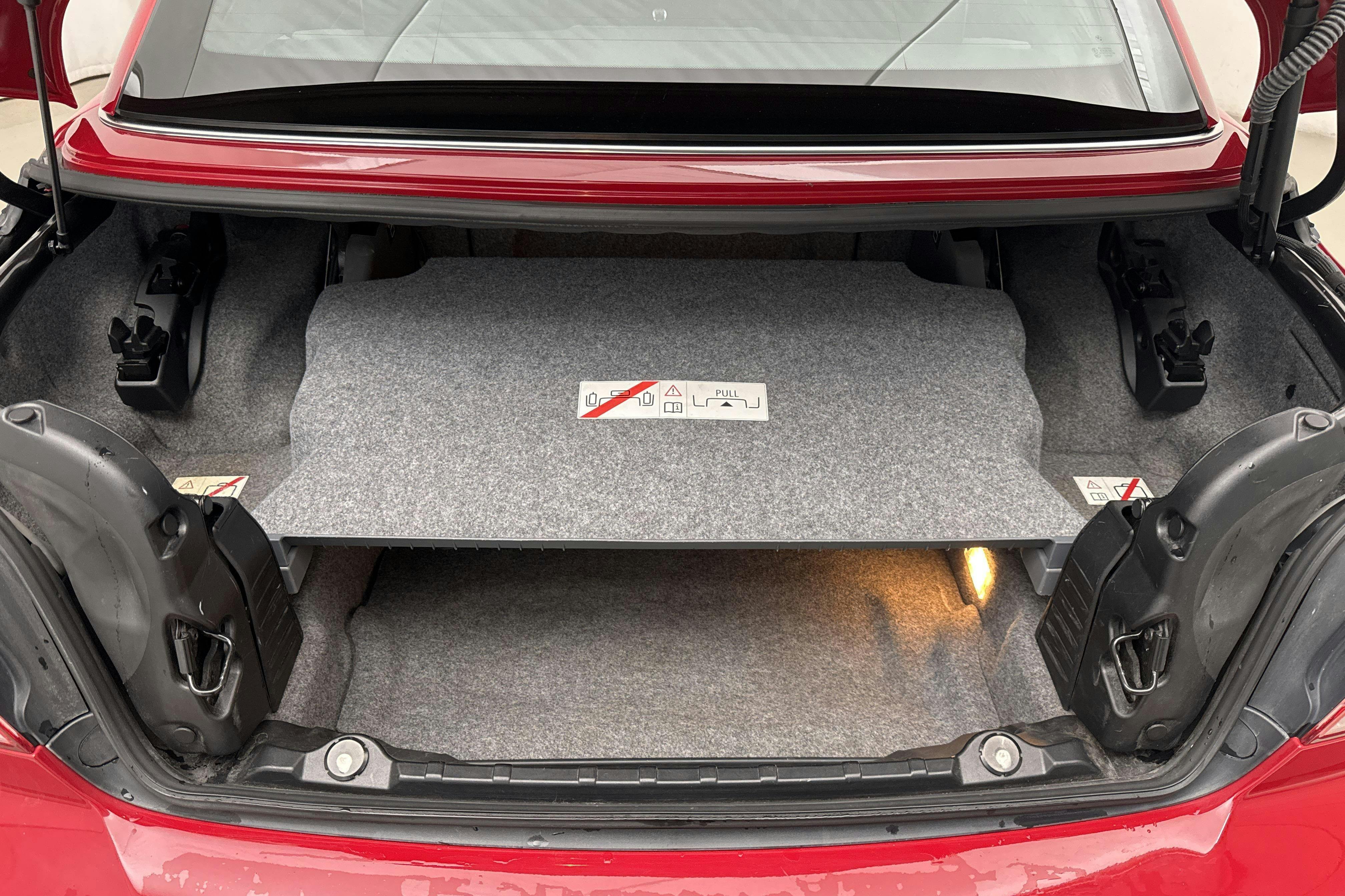 Vehicle Image 16