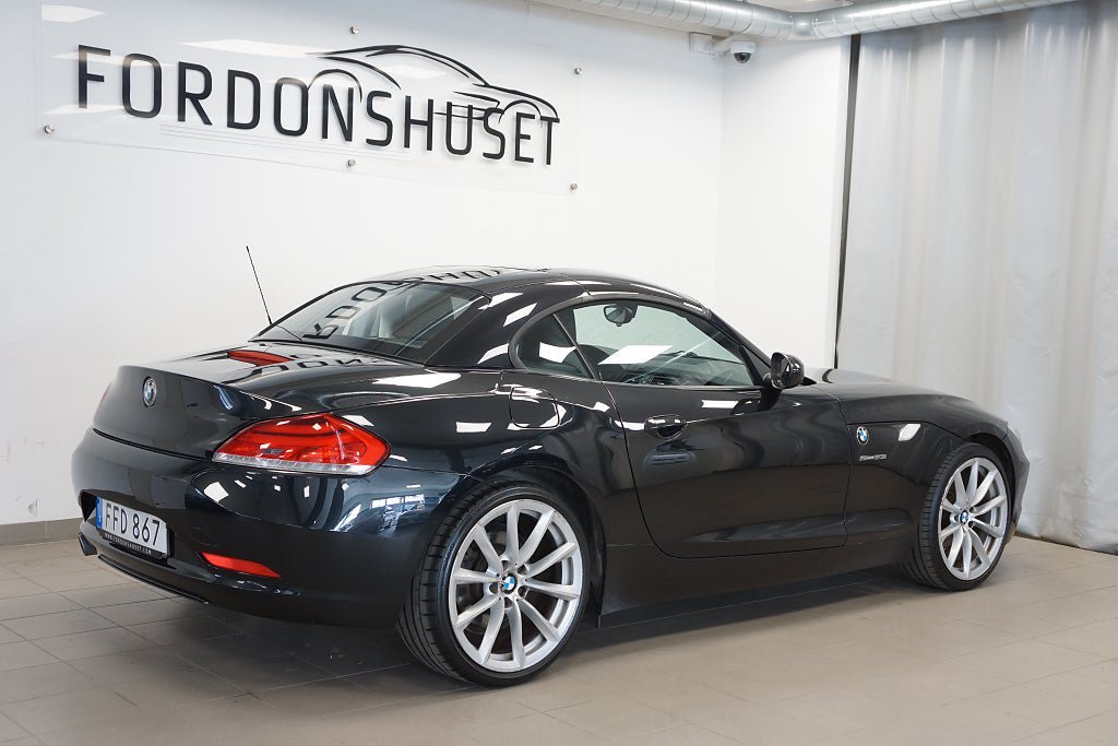 Vehicle Image 7