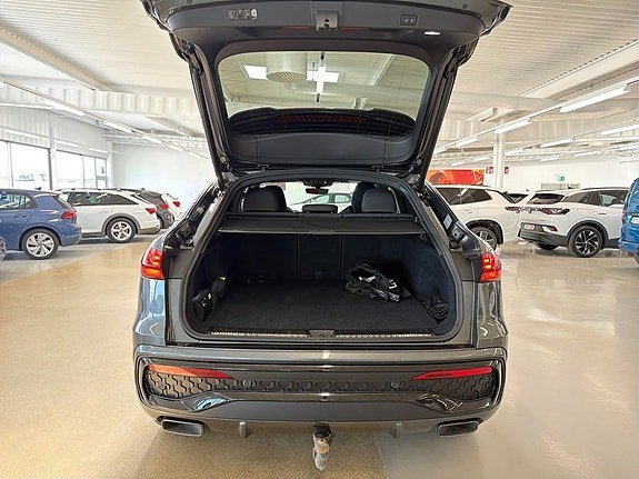 Vehicle Image 24