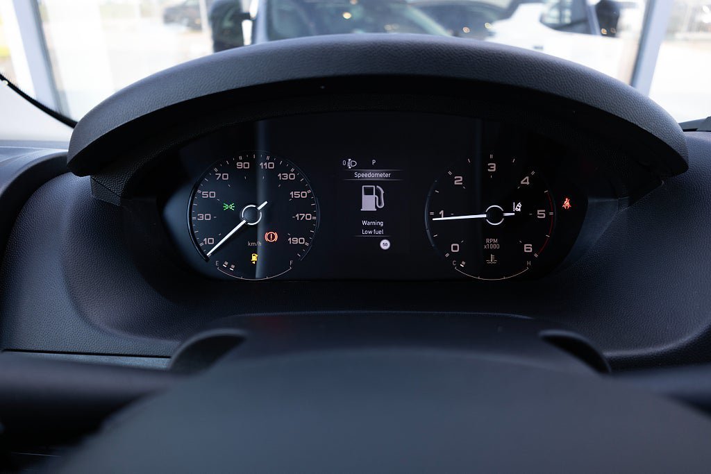 Vehicle Image 12