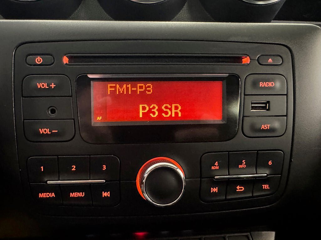 Vehicle Image 21