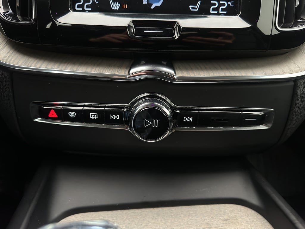 Vehicle Image 27