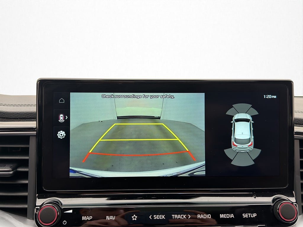 Vehicle Image 16