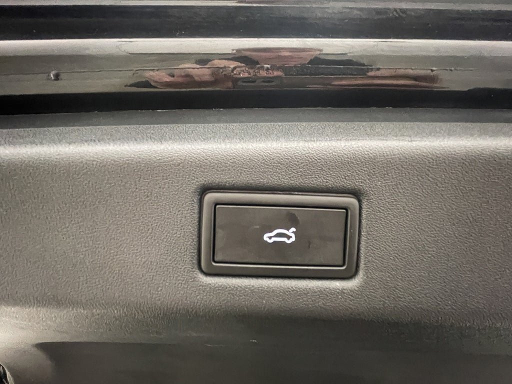 Vehicle Image 27