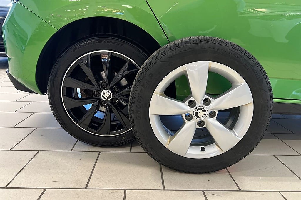 Vehicle Image 19