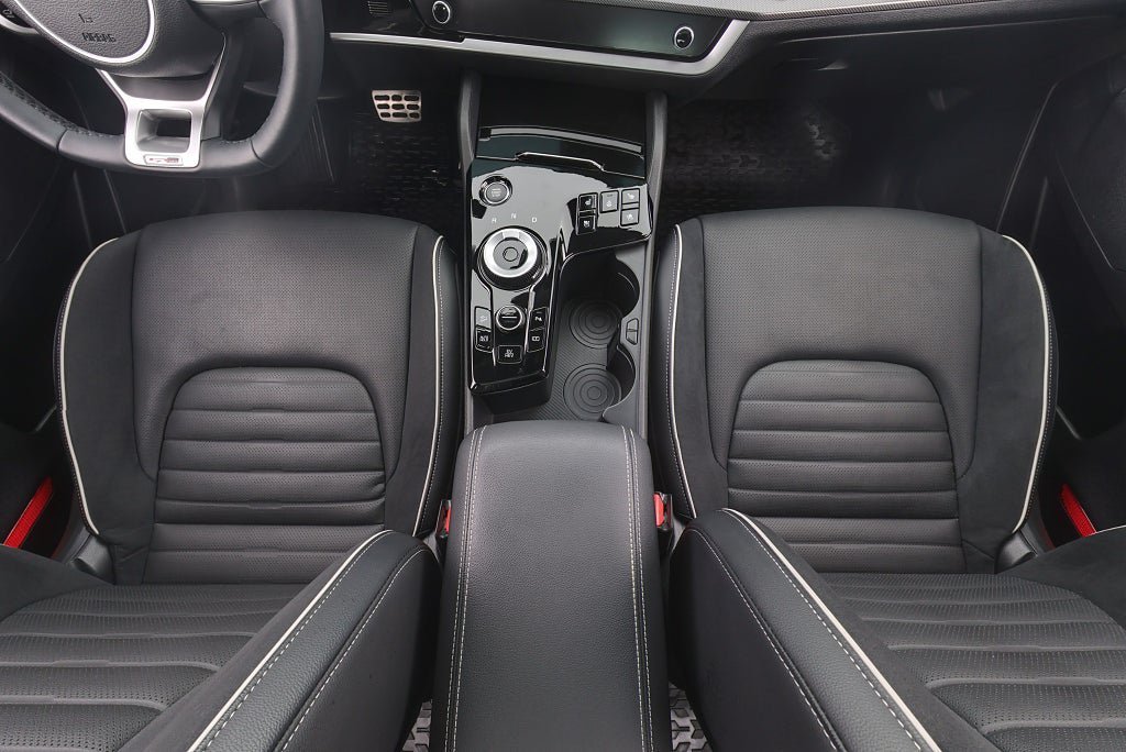 Vehicle Image 14