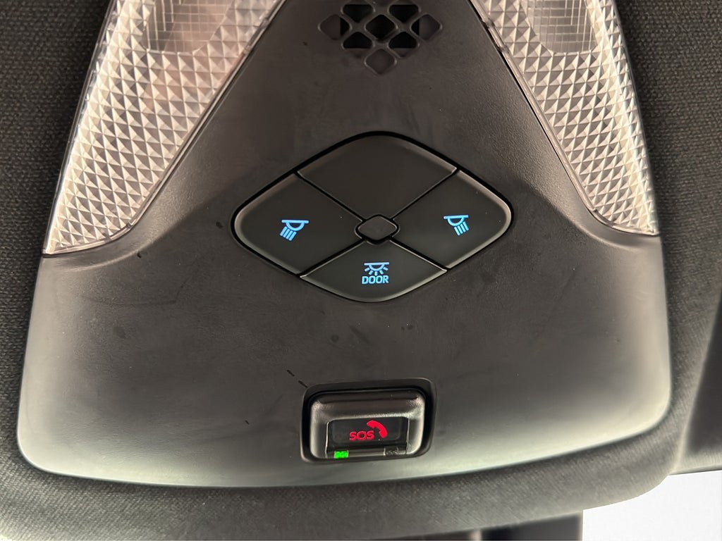 Vehicle Image 19
