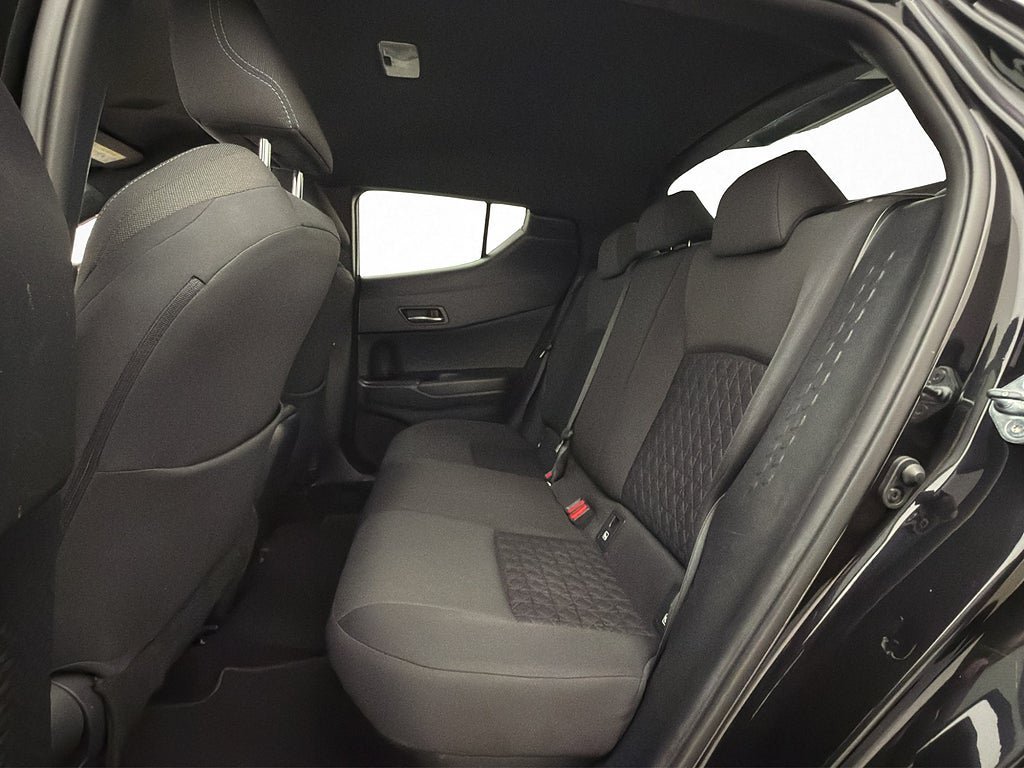 Vehicle Image 30