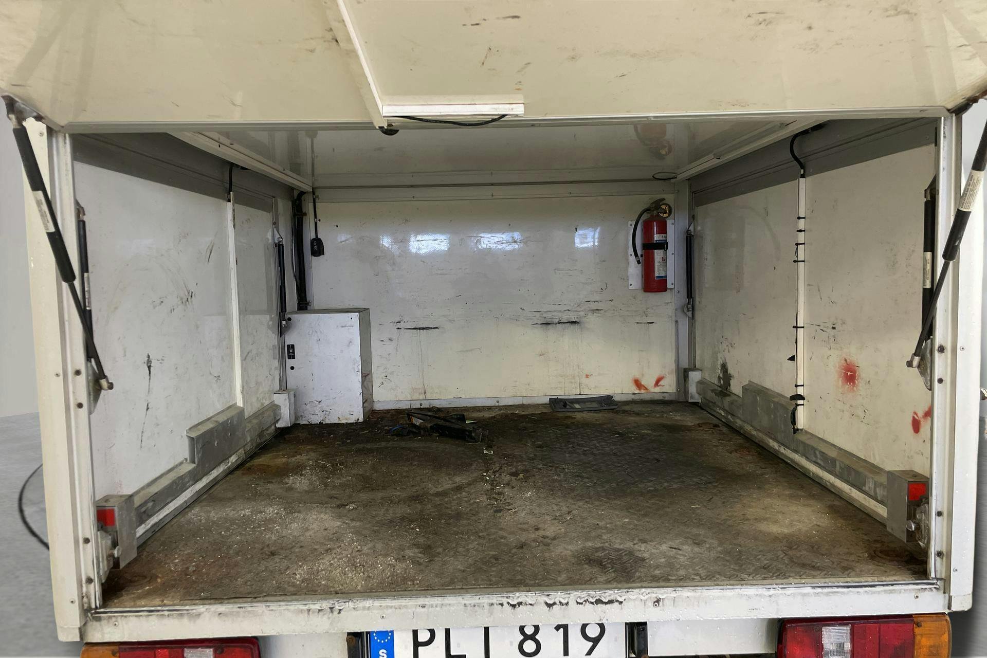 Vehicle Image 9