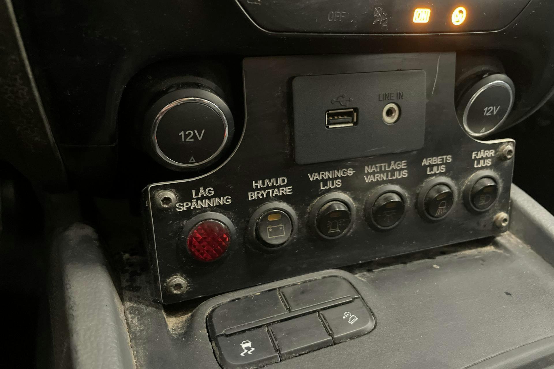 Vehicle Image 12