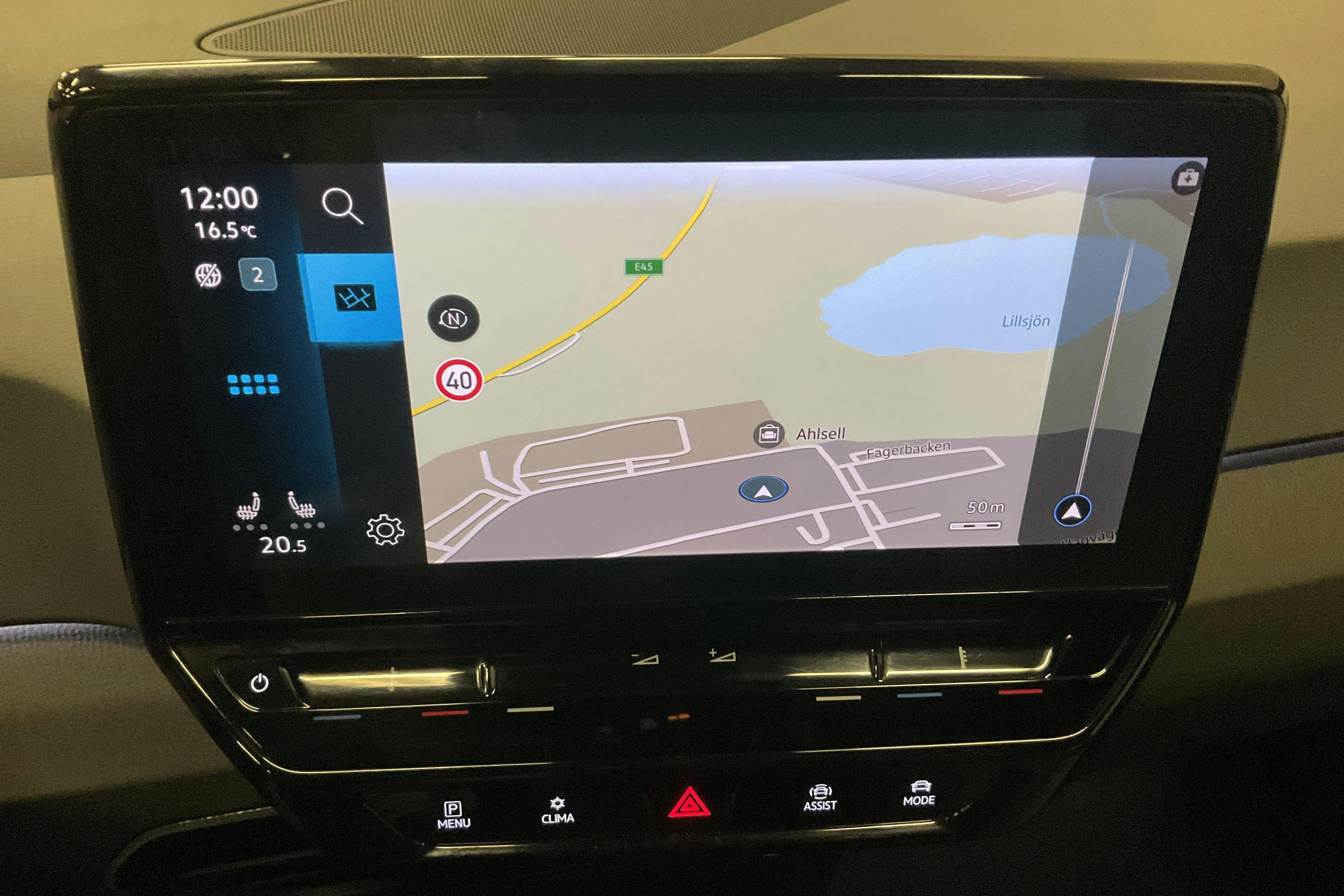 Vehicle Image 12