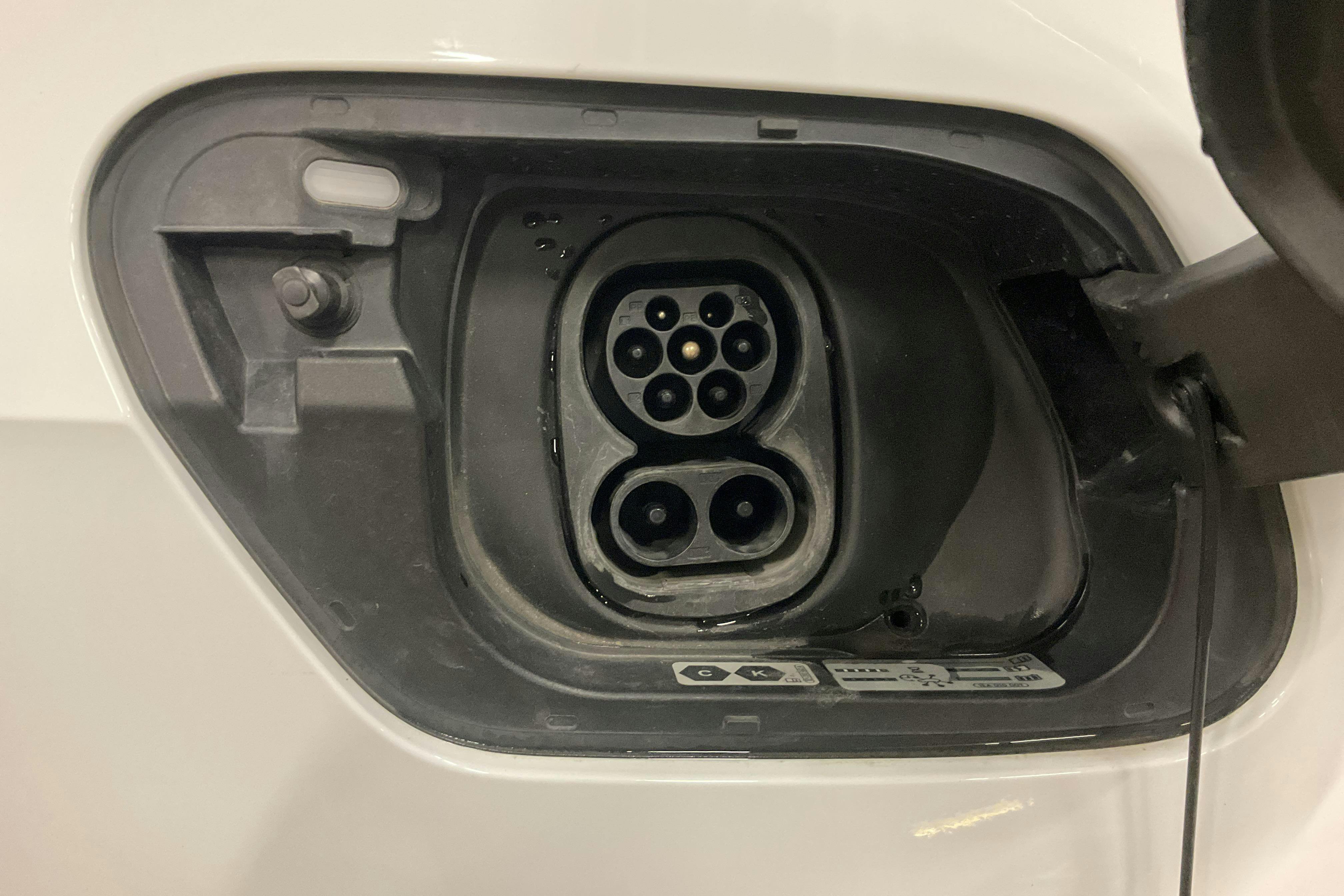 Vehicle Image 16