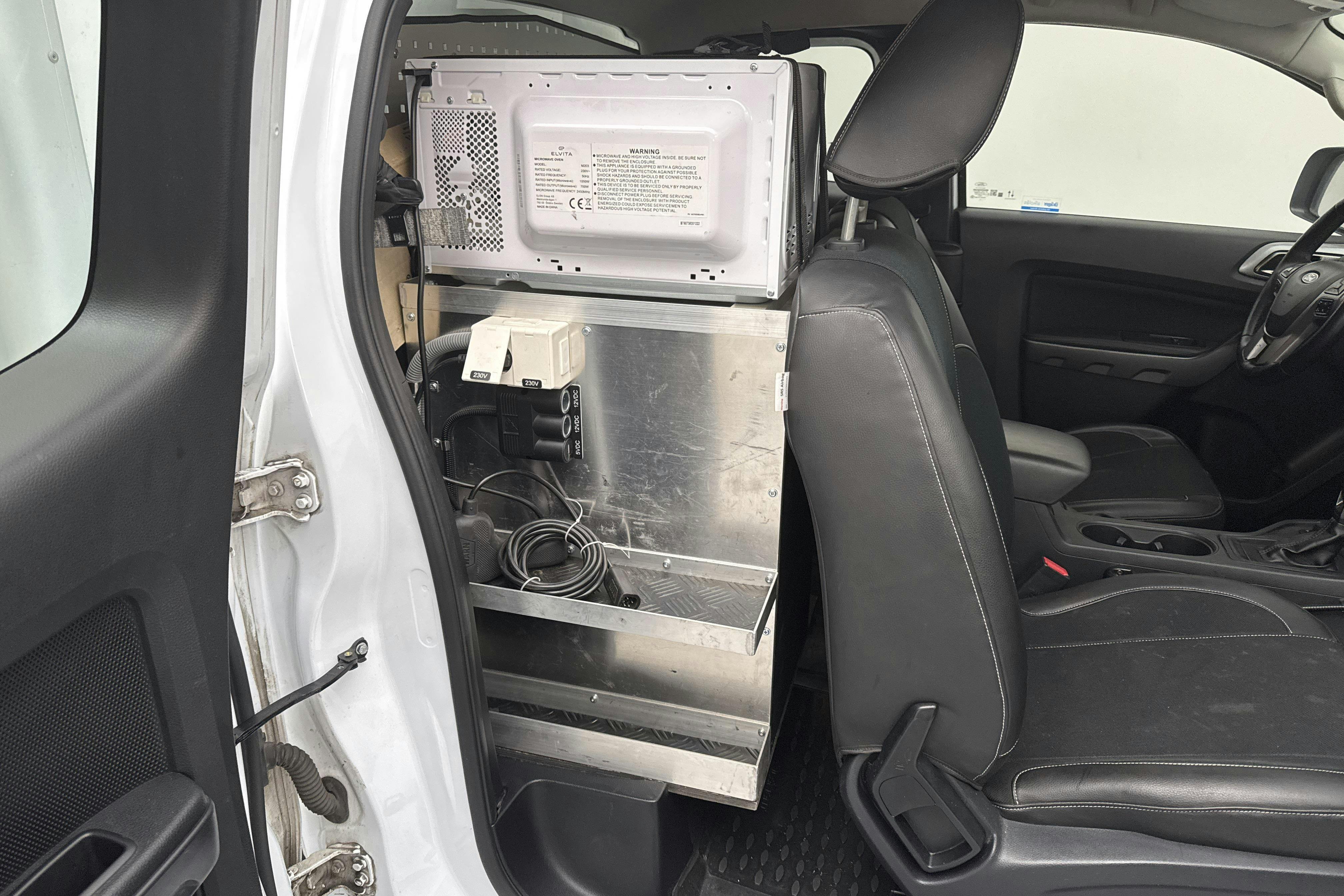 Vehicle Image 13