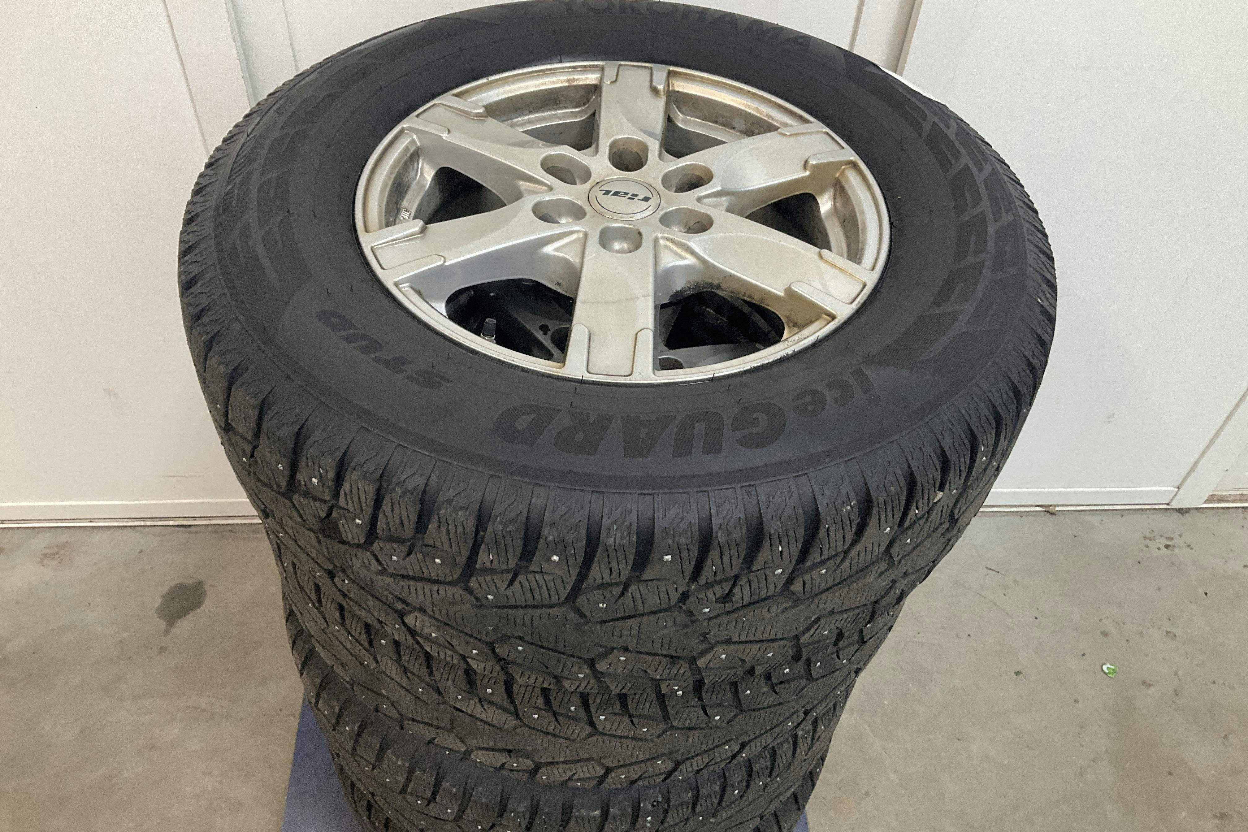 Vehicle Image 18