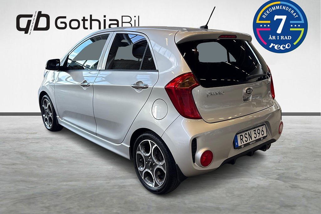Vehicle Image 7