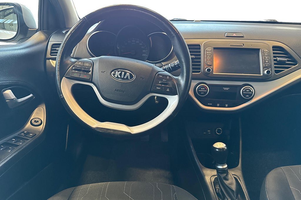Vehicle Image 15