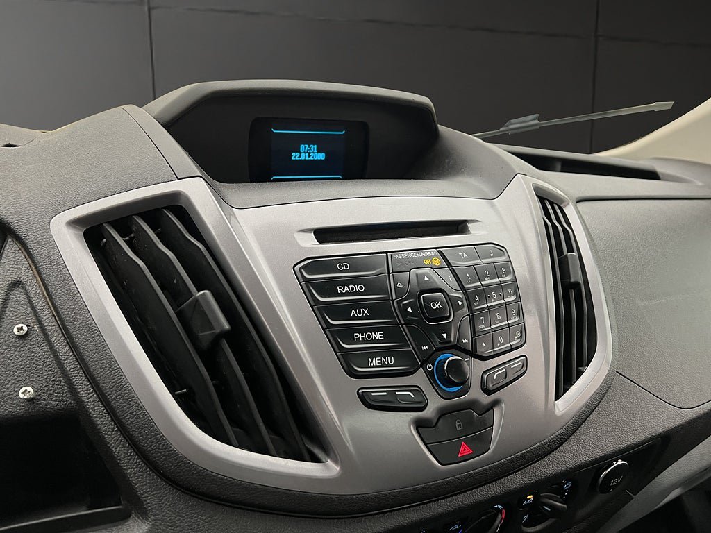 Vehicle Image 23