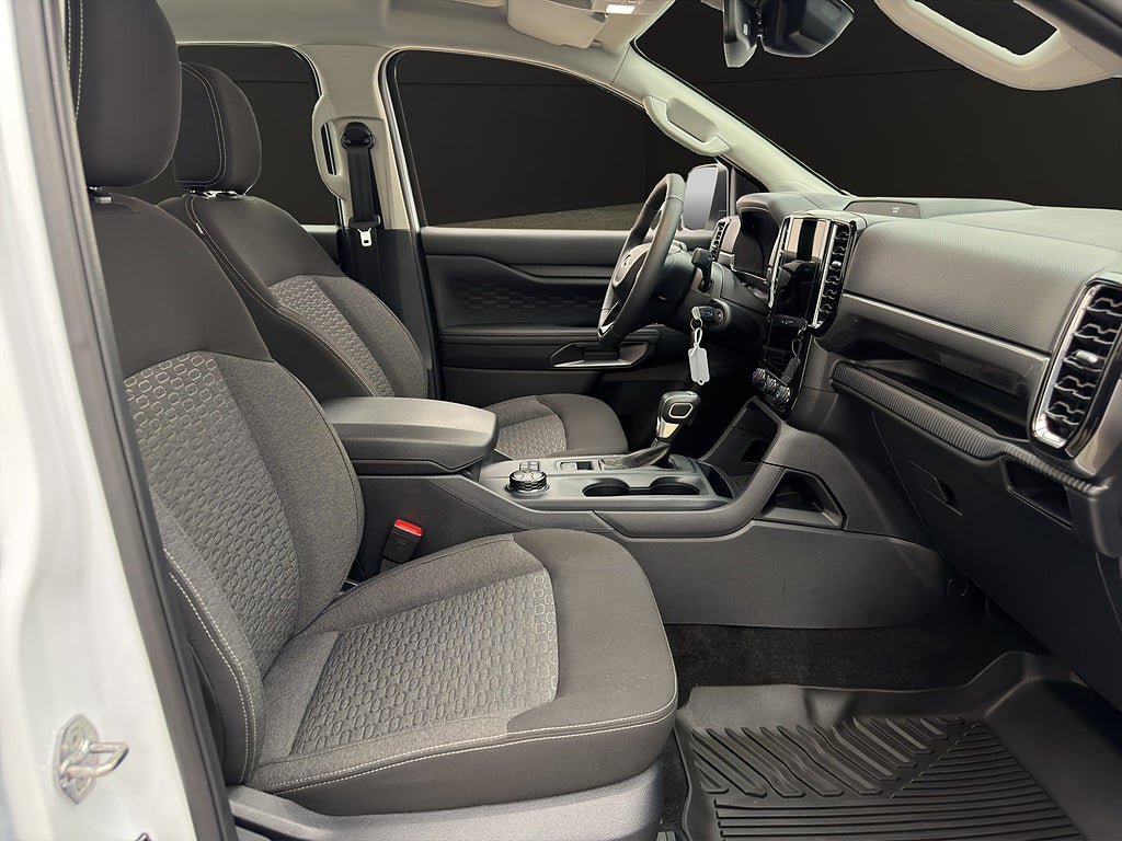 Vehicle Image 31