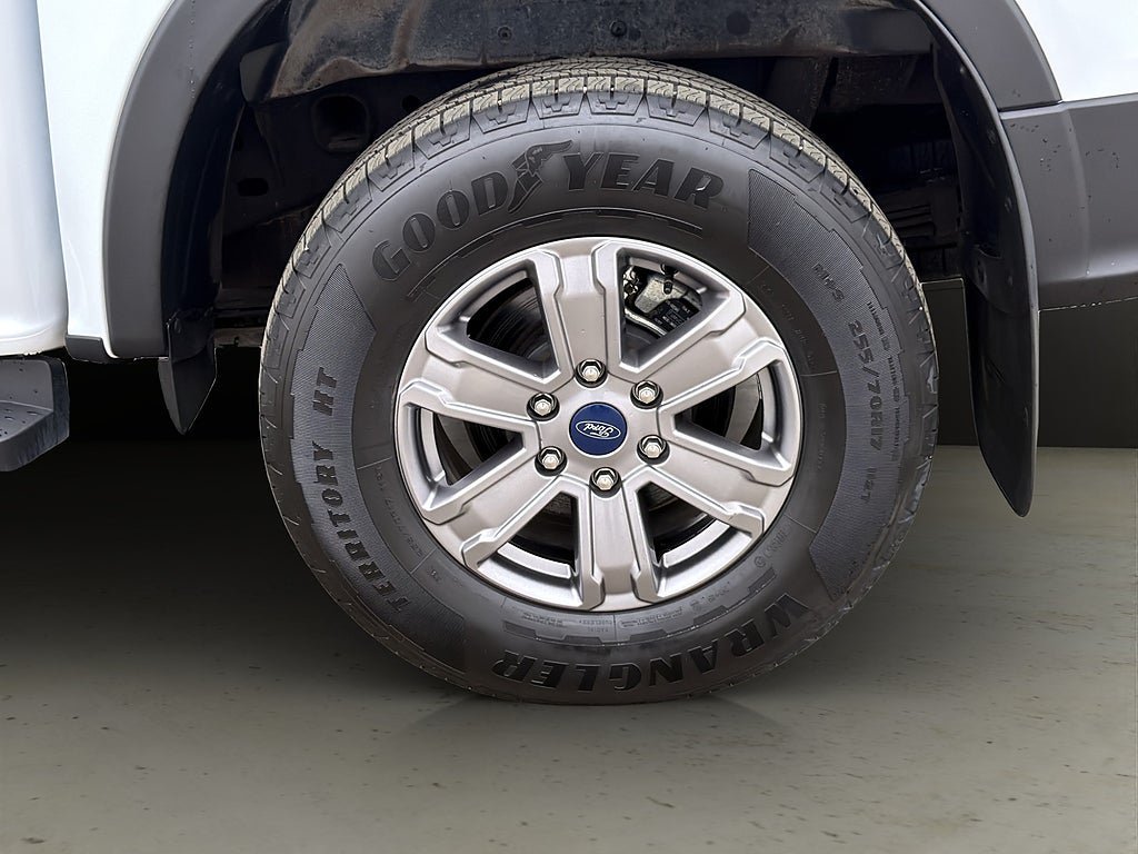 Vehicle Image 36