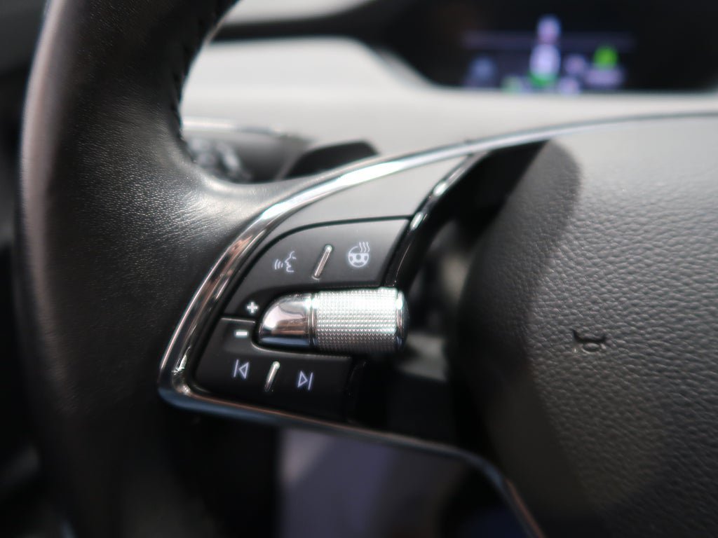 Vehicle Image 38