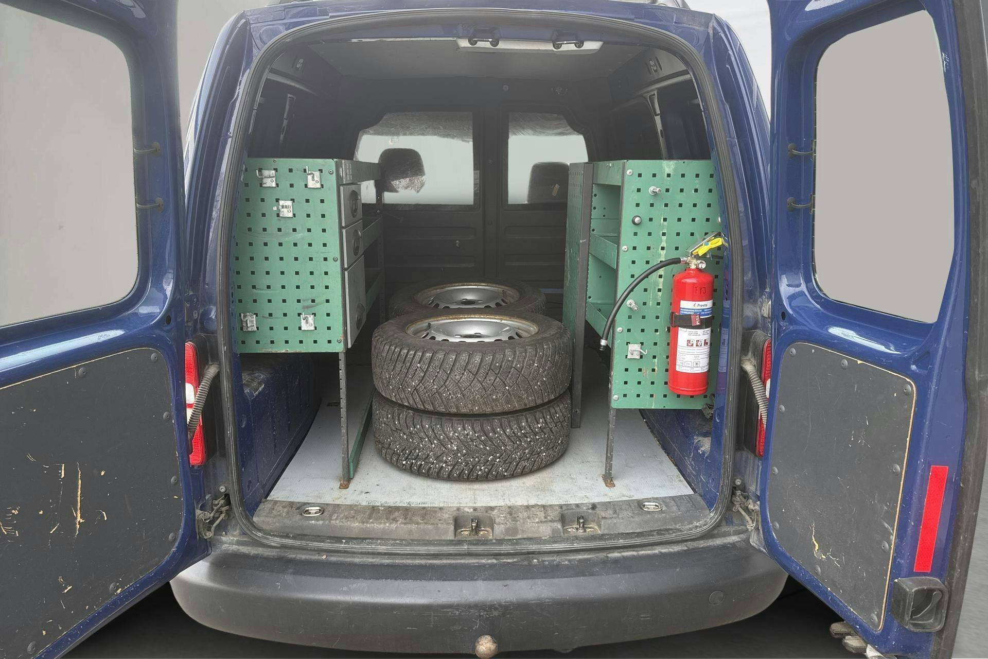 Vehicle Image 9