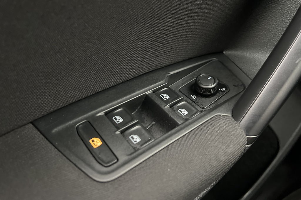 Vehicle Image 26
