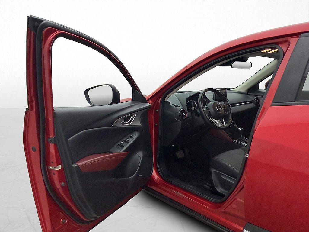 Vehicle Image 10