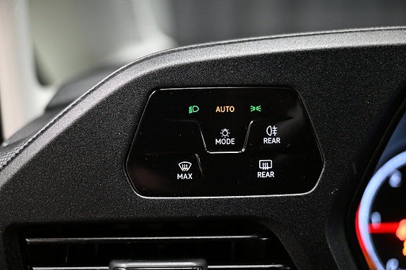 Vehicle Image 27