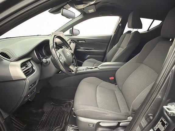 Vehicle Image 10