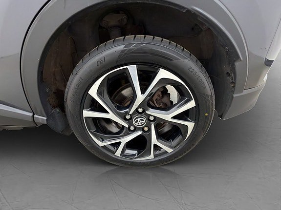 Vehicle Image 30