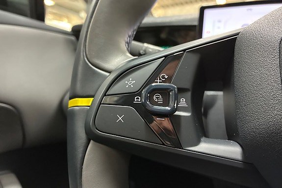 Vehicle Image 27