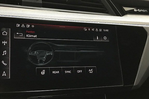 Vehicle Image 26