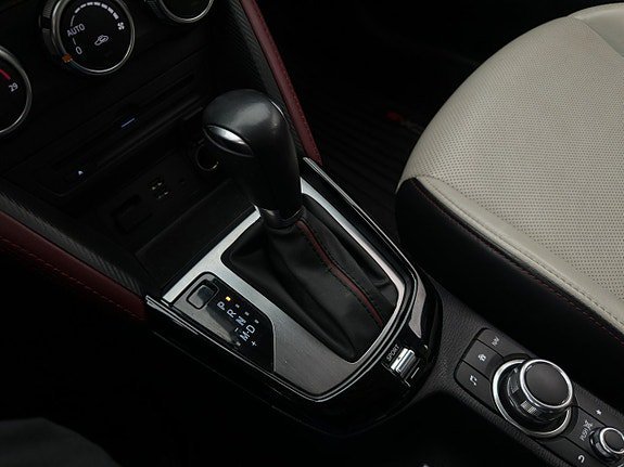 Vehicle Image 22