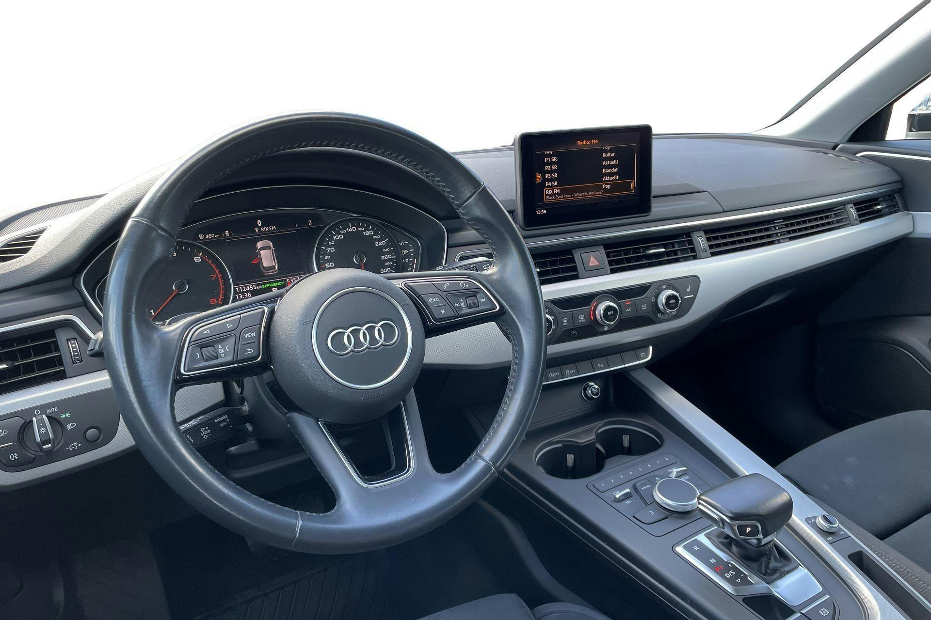 Vehicle Image 11