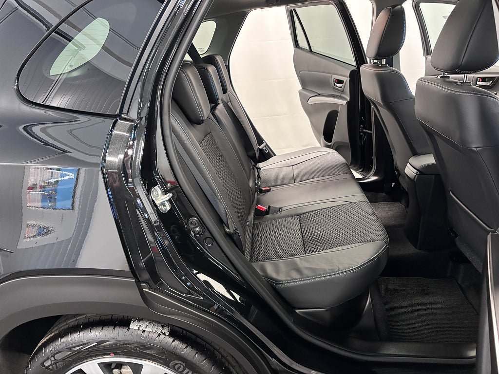 Vehicle Image 14