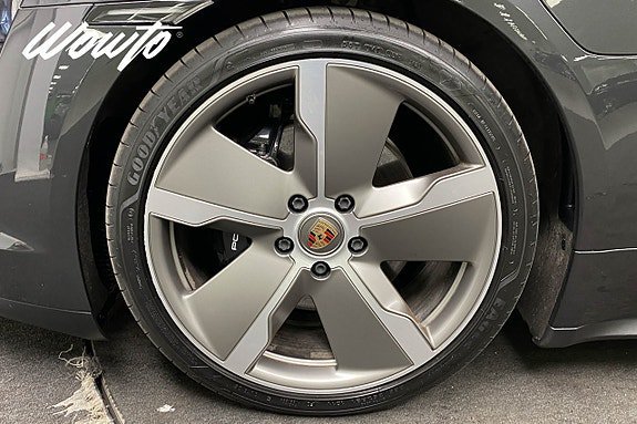 Vehicle Image 26