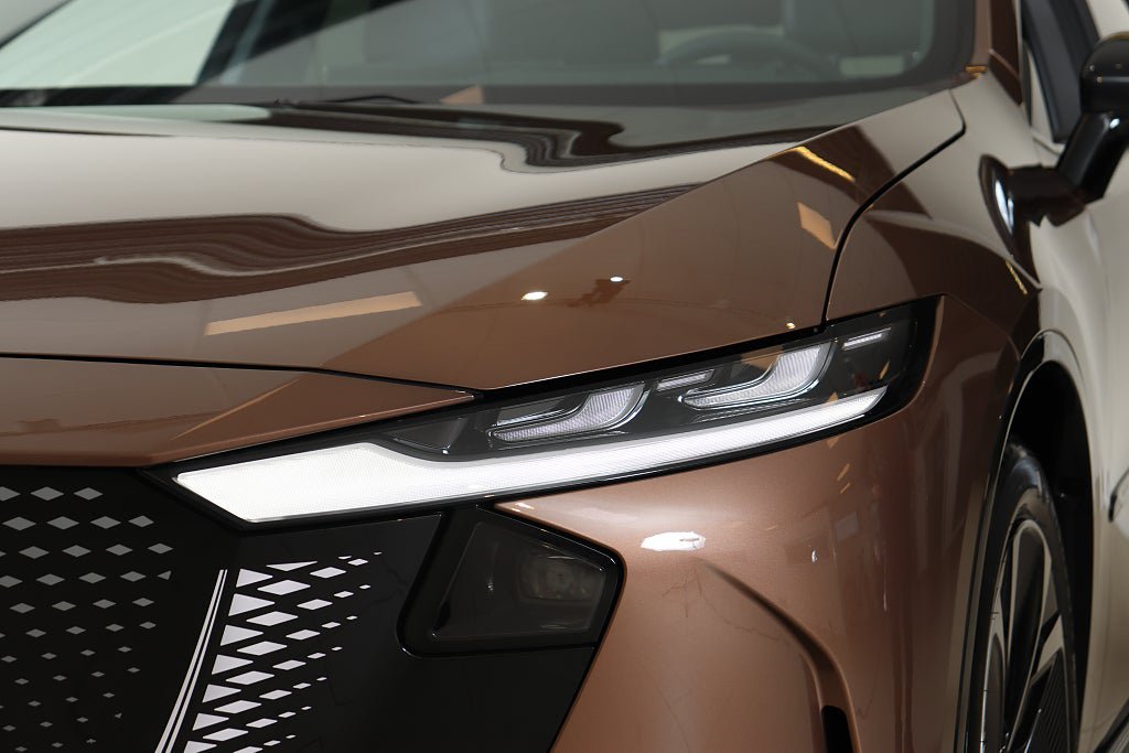 Vehicle Image 6