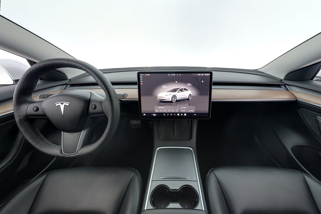 Vehicle Image 13